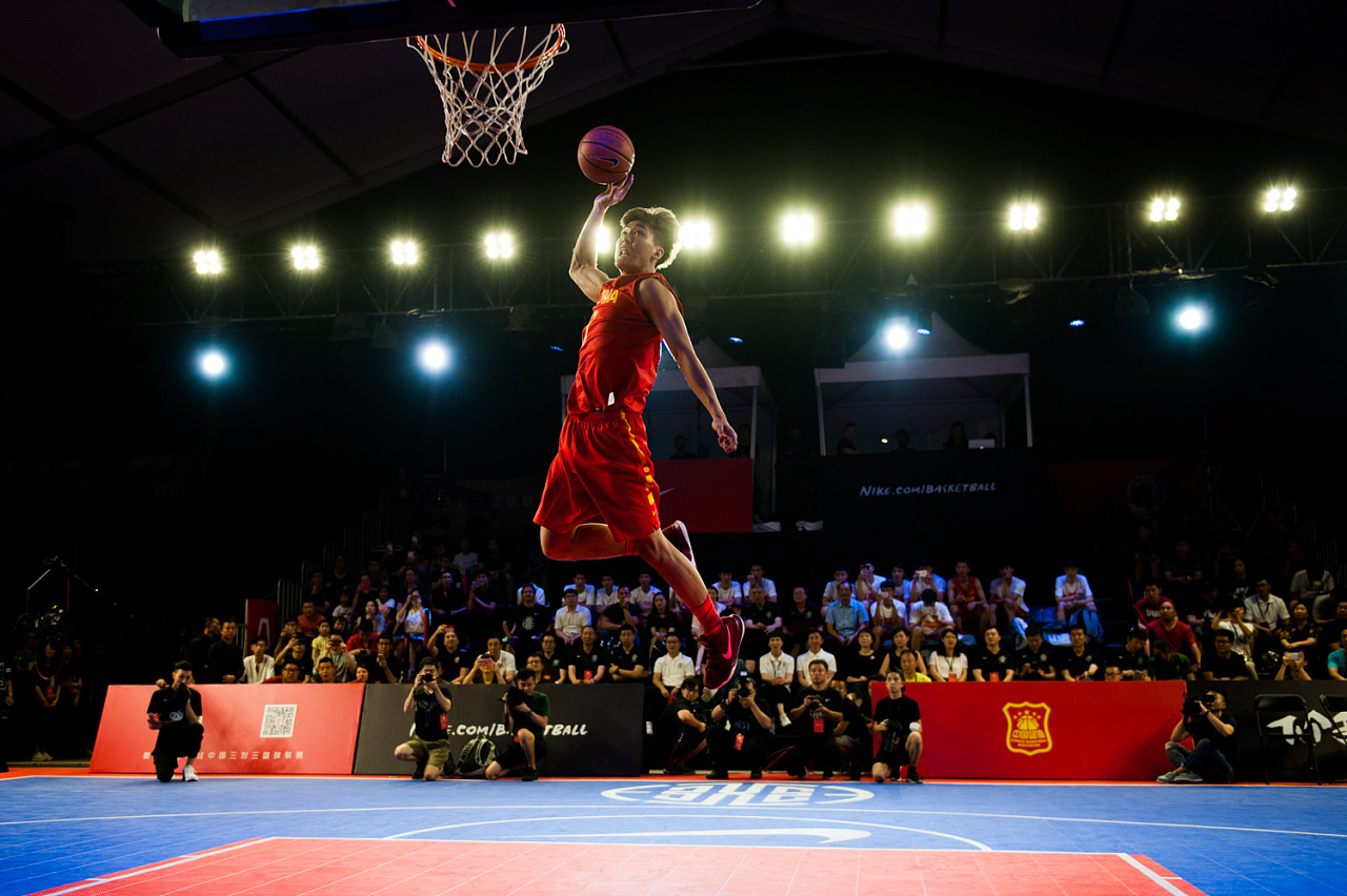 但他丰富的 但他丰富的