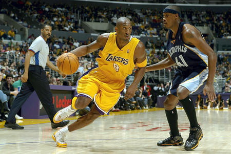 与那些强调 与那些强调