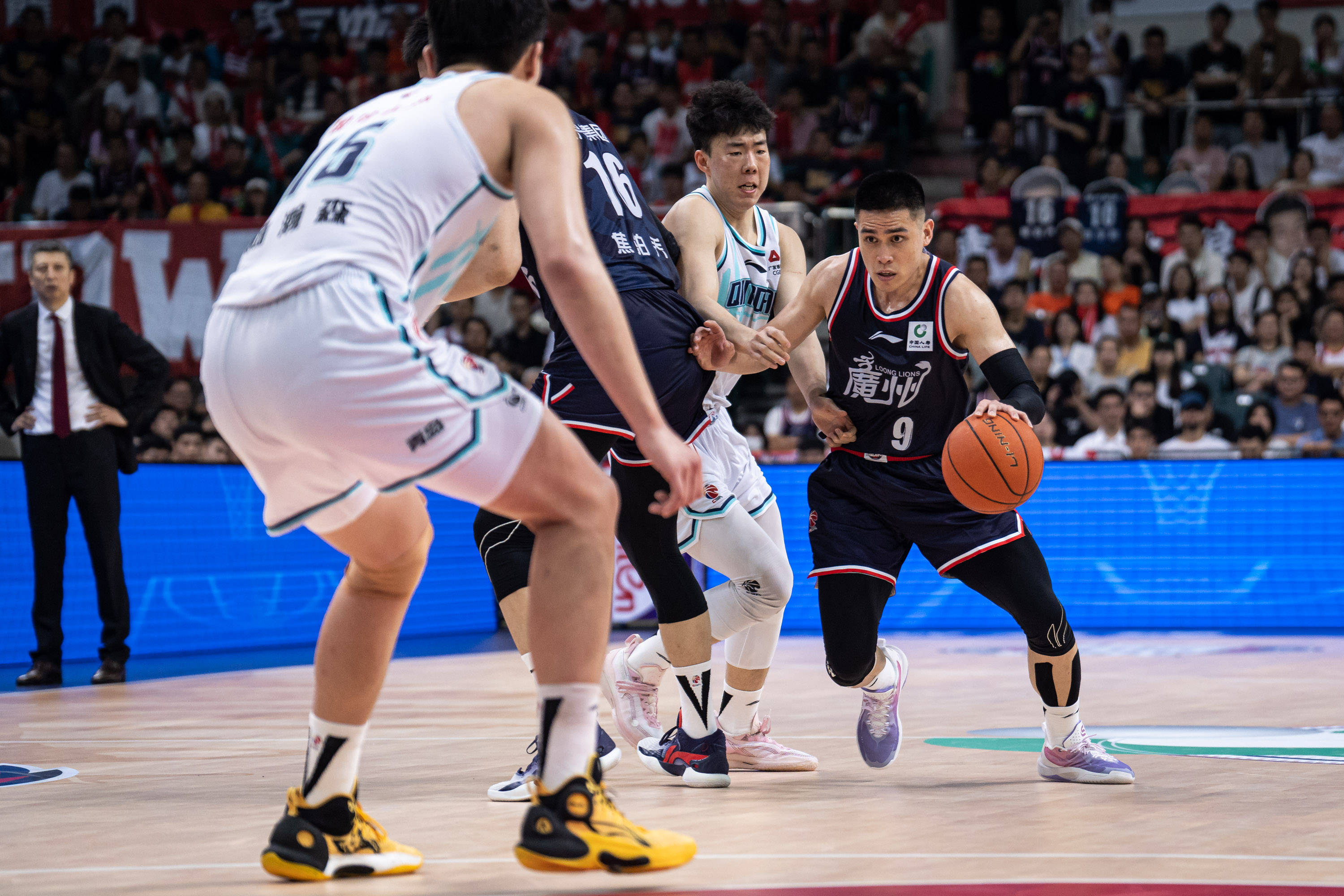 神上占据上 神上占据上